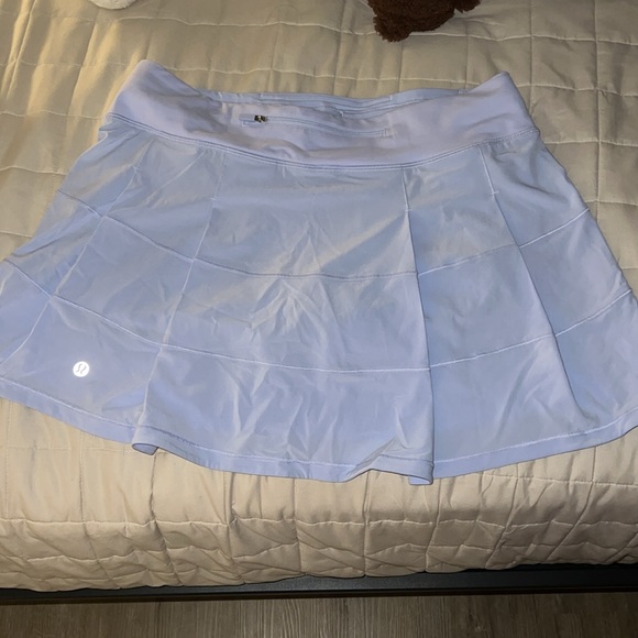 lululemon skirt with shorts pastel blue color never used and perfect condition. - Picture 2 of 5